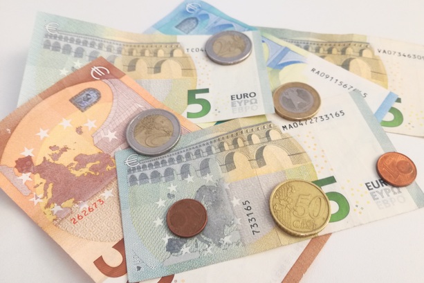 Bild vergr&ouml;&szlig;ern: Kfz-Versicherung  - Beispiellose Preissteigerung erwartet 