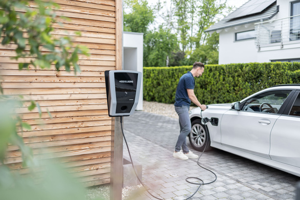 Bild vergr&ouml;&szlig;ern: Energiekosten-Analyse - E-Autos fahren deutlich günstiger - meistens