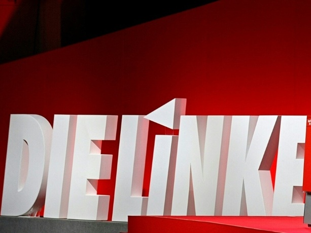 Bild vergrößern: Linken-Chef Schirdewan schließt Koalition mit Wagenknecht-Partei in Thüringen nicht aus