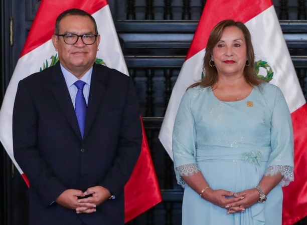 Bild vergrößern: Affäre um Luxusuhren: Anwesen von Perus Präsidentin Boluarte durchsucht