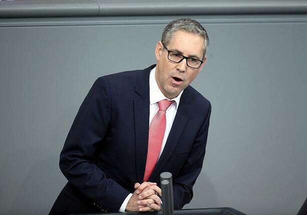 Bild vergrößern: SPD-Fraktion weist FDP-Vorstoß für steuerfreie Überstunden zurück
