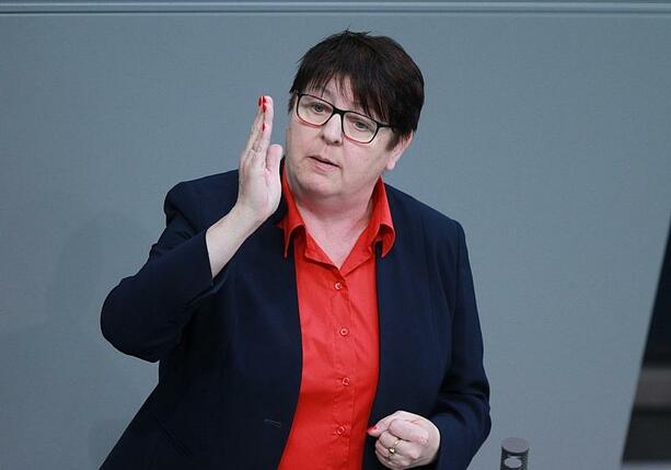 Bild vergrößern: SPD-Politikerin nach Selbstbestimmungsgesetz-Rede Ziel von Hasswelle