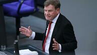 Unionsfraktion kritisiert Pläne für Bundeswehrreform