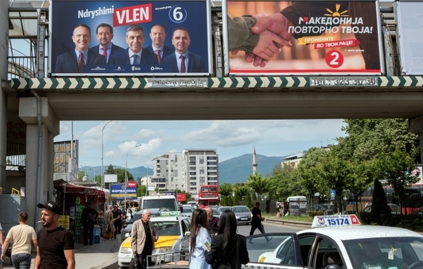 Bild vergrößern: Bürger in Nordmazedonien wählen Parlament und Staatsspitze