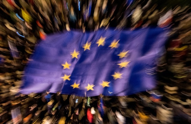 Bild vergrößern: Appelle zum Europatag: Scholz und Metsola rufen zu Stimmabgabe bei EU-Wahl auf