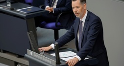 FDP-Fraktionschef Dürr verteidigt Forderungen nach Sparkurs bei der Rente