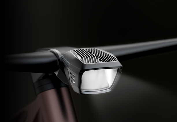 Bild vergr&ouml;&szlig;ern: Busch & Müller Briq-XL - Fahrrad-Kurvenlicht 2.0