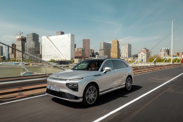 Bild vergr&ouml;&szlig;ern: Beliebteste E-Automarken der Deutschen  - Chinesen im Aufwind, Tesla stürzt ab