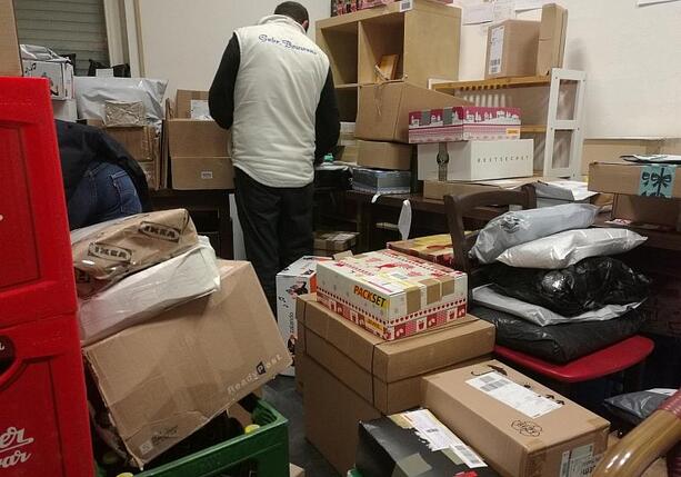 Bild vergr&ouml;&szlig;ern: Zollgewerkschaft warnt vor Päckchensteuer auf Billigimporte