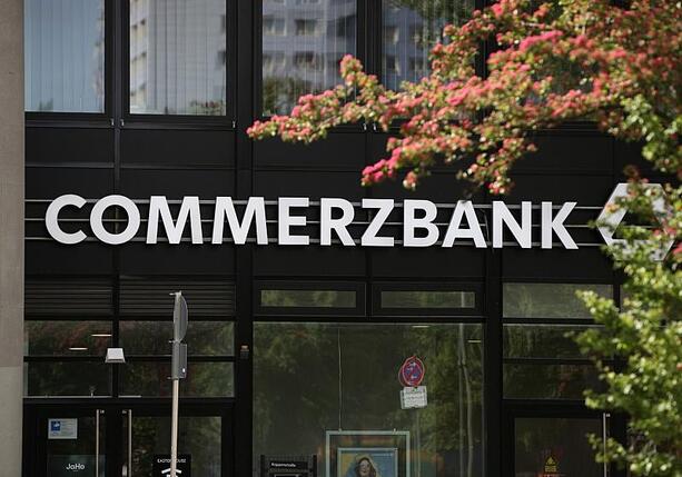 Bild vergr&ouml;&szlig;ern: Commerzbank zeigt sich offen für größere Übernahmen