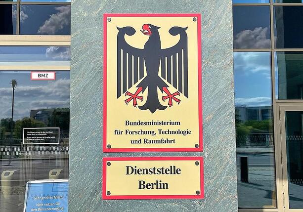 Bild vergr&ouml;&szlig;ern: Bovenschulte kritisiert Raumfahrt-Budget als unzureichend