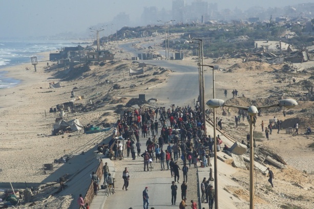 Bild vergrößern: Waffenruhe im Gazastreifen in Kraft getreten - Frist für Geiselfreilassung läuft