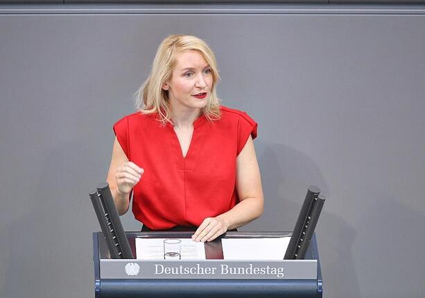 Bild vergr&ouml;&szlig;ern: Krankenkassen: Linke will deutlich höhere Beitragsbemessungsgrenze