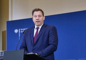 Steuerschätzer schrauben Erwartungen nach oben