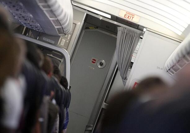 Bild vergr&ouml;&szlig;ern: Bundesregierung verschiebt Senkung der Luftverkehrssteuer