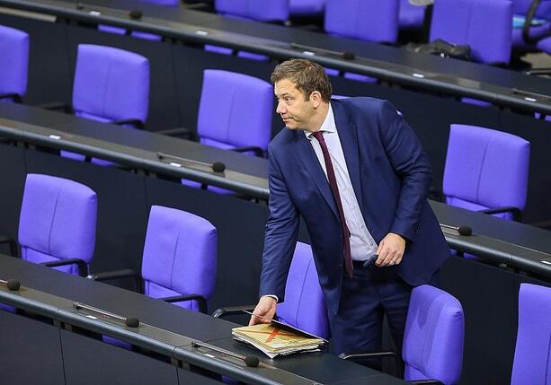 Bild vergrößern: Deutsche Wirtschaft fordert klare Positionierung von Klingbeil