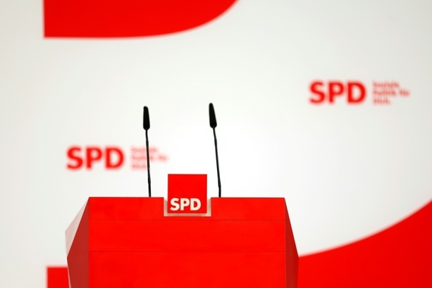 Bild vergrößern: Berliner Abgeordnetenhauswahl: Eralp und Krach Spitzenkandidaten von Linker und SPD