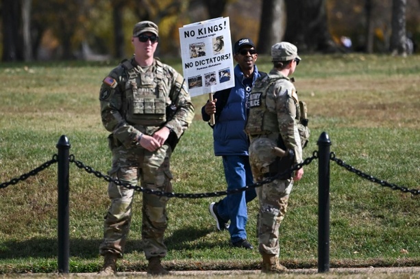 Bild vergrößern: Bericht: Nationalgarde zieht sich teilweise aus Chicago und Portland zurück