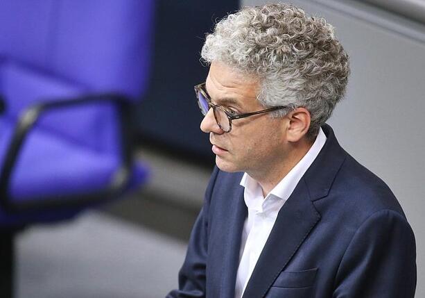 Bild vergrößern: Nacke warnt vor unkalkulierbaren Kosten im Rentensystem