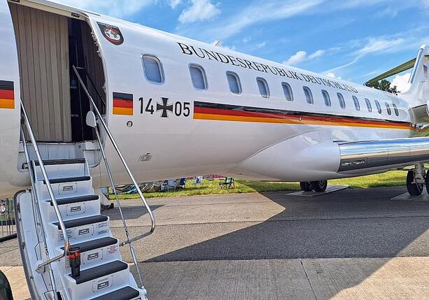 Bild vergrößern: Agrarminister Rainer muss USA-Flug abbrechen - Technische Probleme