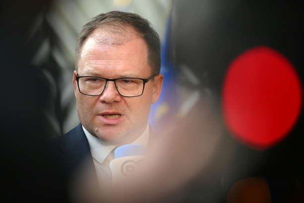 Bild vergrößern: Schneider sagt in Belém 60 Millionen Euro für Klimaanpassungsfonds zu