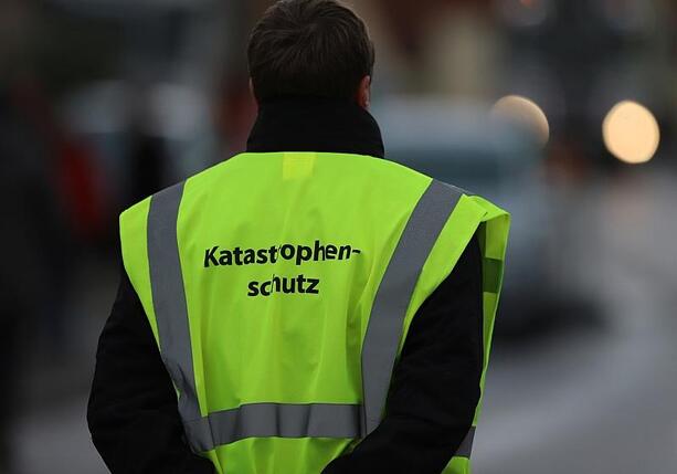 Bild vergrößern: Umfrage: Drei Viertel für soziale Pflichtzeit