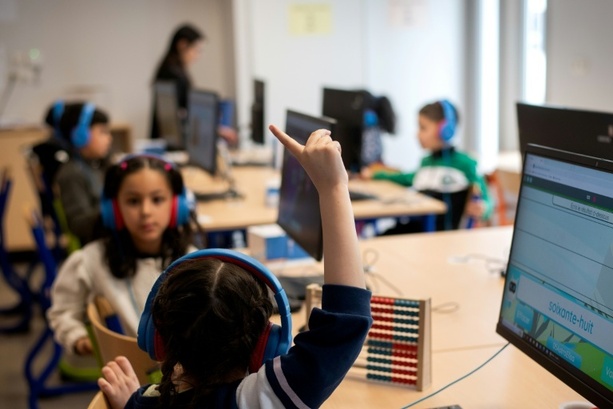 Bild vergrößern: Sexualkunde an französischen Schulen: Gericht befasst sich mit Klage