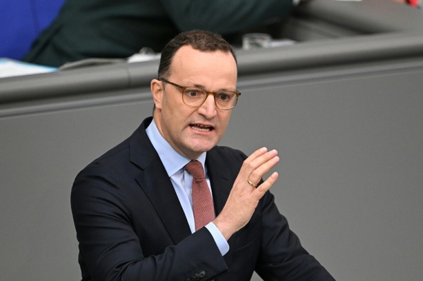 Bild vergrößern: Rentendebatte: Spahn mahnt zur Eile - Junge Union will Änderungen in der Substanz