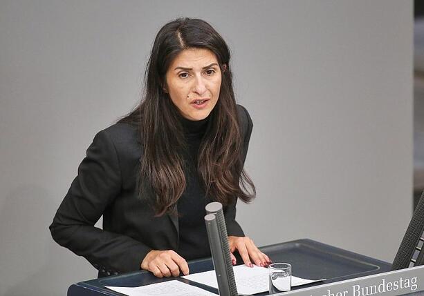 Bild vergrößern: CDU kritisiert Protest von Integrationsstipendiaten gegen Merz