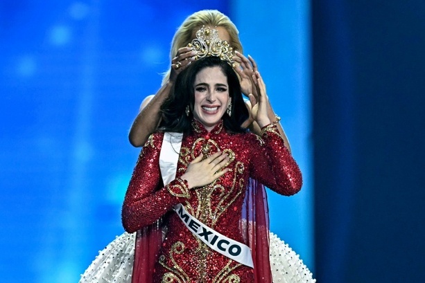 Bild vergrößern: Nach Eklat bei Schönheitswettbewerb: Mexikanerin ist neue Miss Universe