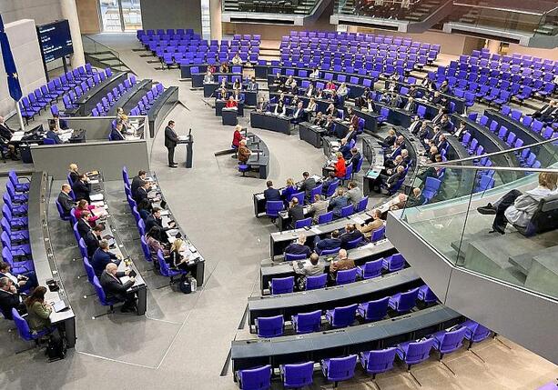 Bild vergr&ouml;&szlig;ern: Bundestag beschließt Steuerpaket