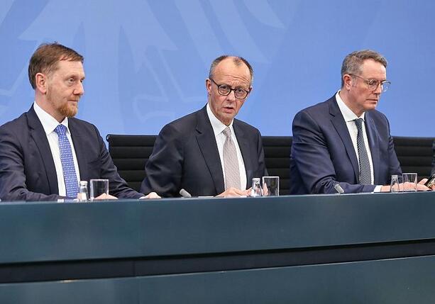 Bild vergr&ouml;&szlig;ern: Bund und Länder verschieben Entscheidung über Finanzen auf 2026