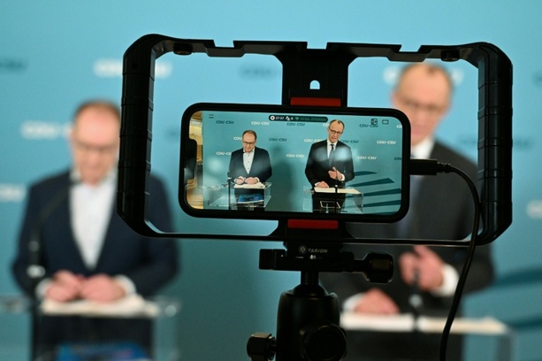 Bild vergrößern: Bericht: Merz stellte als Fraktionschef hunderte Strafanzeigen wegen Beleidigung