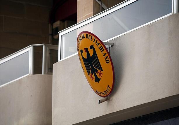 Bild vergrößern: Weniger Chancenkarten für Fachkräfte als erwartet ausgegeben