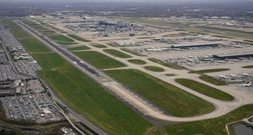 Kofferraub am Flughafen London-Heathrow: Mehr als 20 Verletzte und Verkehrschaos