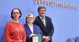 DIMR hält Hausdurchsuchungen wegen Hass im Netz für legitim