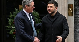 Selenskyj zu Treffen mit Merz, Starmer und Macron in London eingetroffen