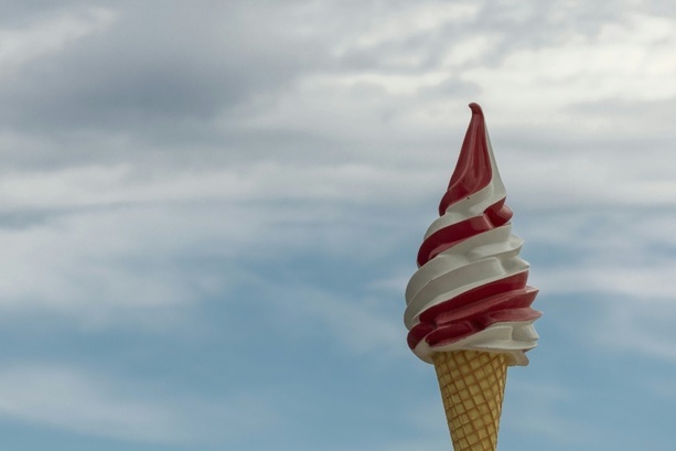 Bild vergrößern: Anleger mit angeblich lukrativer Idee von Eis mit Alkohol betrogen: Haftstrafe