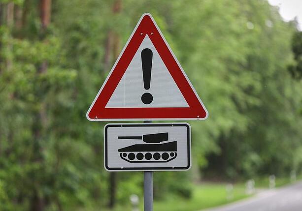 Bild vergrößern: Bericht: Verteidigungsministerium will neue Puma-Schützenpanzer