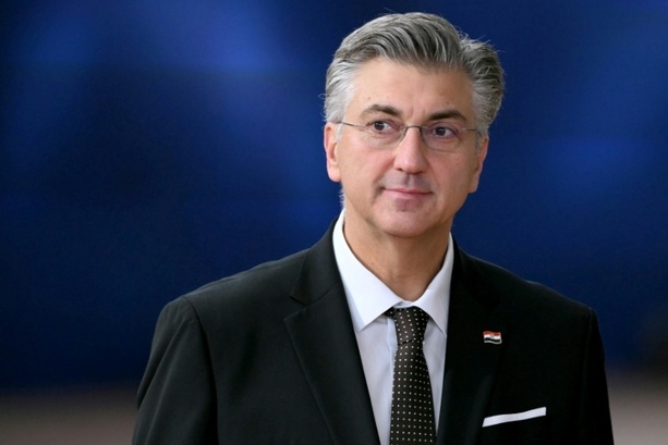 Bild vergrößern: Bundeskanzler Merz empfängt kroatischen Ministerpräsidenten Plenkovic in Berlin