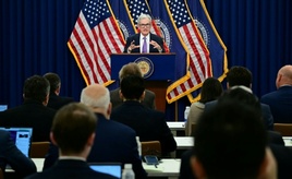 US-Notenbank Fed senkt Leitzins erneut - Kritik von Trump