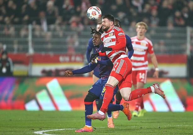 Bild vergrößern: Bundesliga: Union Berlin schlägt RB Leipzig 3:1