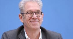 Kassenärzte wollen Praxisgebühr und Erhöhung der Tabaksteuer