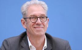 Kassenärzte wollen Praxisgebühr und Erhöhung der Tabaksteuer