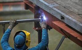 Ökonom plädiert für zehn Prozent Mehrarbeit ohne Lohnausgleich