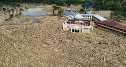 Flutkatastrophe in Südasien: Zahl bestätigter Todesopfer steigt auf über 1000