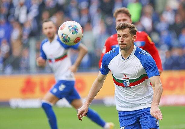 Bild vergrößern: 2. Bundesliga: Magdeburg und Kiel unentschieden