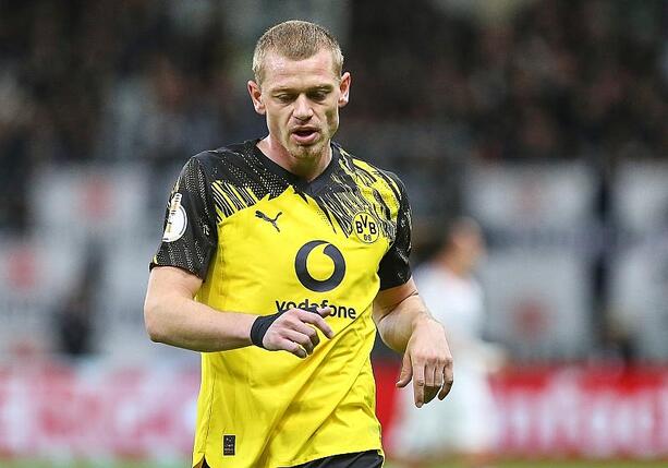 Bild vergrößern: 1. Bundesliga: Freiburg spielt unentschieden gegen zehn Dortmunder