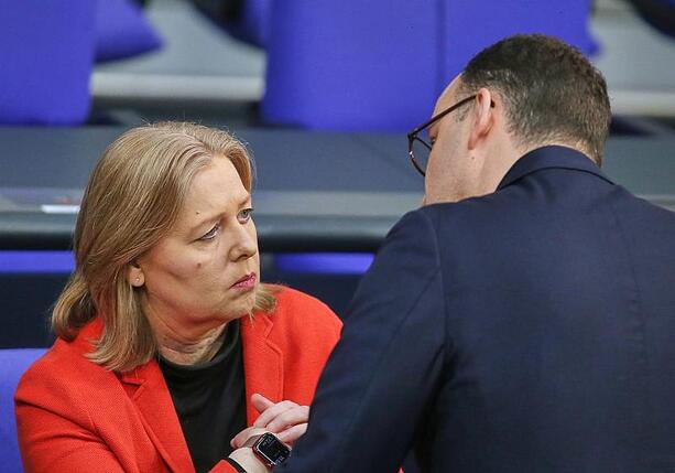 Bild vergr&ouml;&szlig;ern: Spahn warnt Bas: Keine Abstriche bei Bürgergeld-Sanktionen