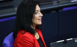 Meyer Werft erhält Großauftrag - Reiche spricht von